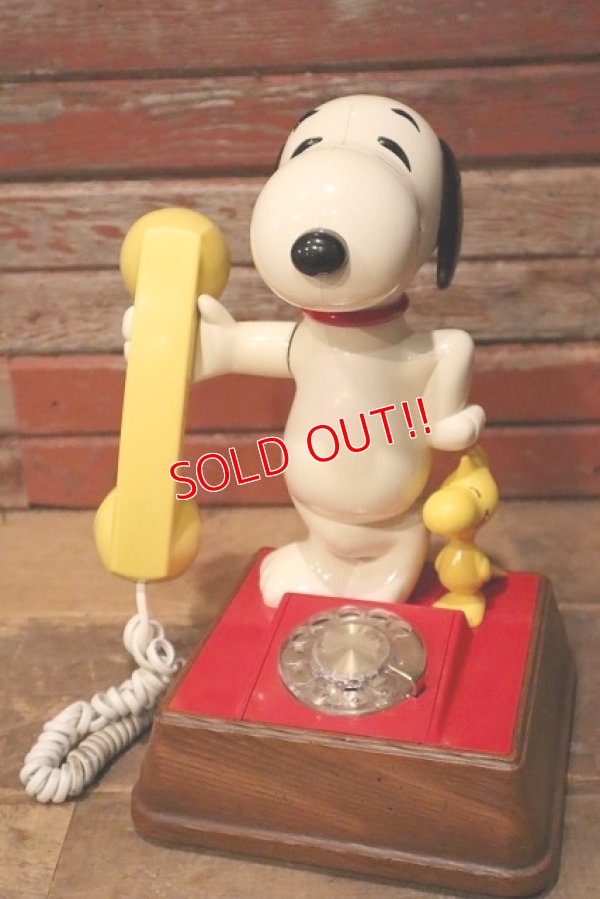 画像1: ct-230301-103 Snoopy & Woodstock / 1976 Telephone