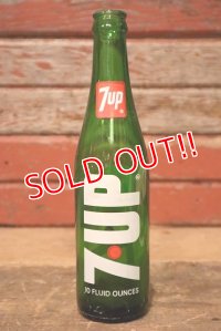 dp-210401-75 7up / 1960's-1970's 10 FL.OZ.Bottle
