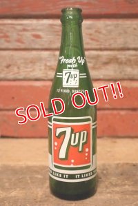 dp-230301-126 7up / 1960's 12 FL.OZ Bottle
