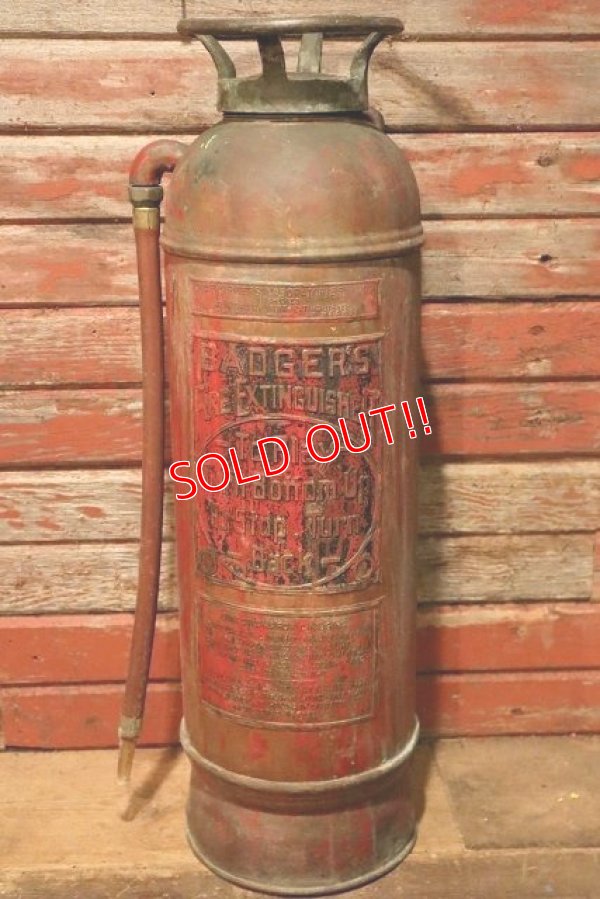 画像1: dp-230301-128 1940's-1950's BADGER'S Metal Fire Extinguisher