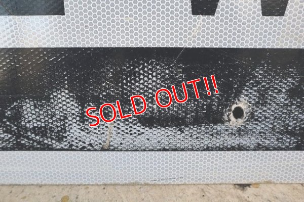 画像6: dp-210401-63 Road Sign "⇒ONE WAY"