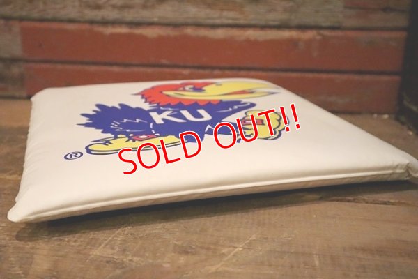 画像10: dp-230414-09 The University of Kansas / Jayhawks Cushion