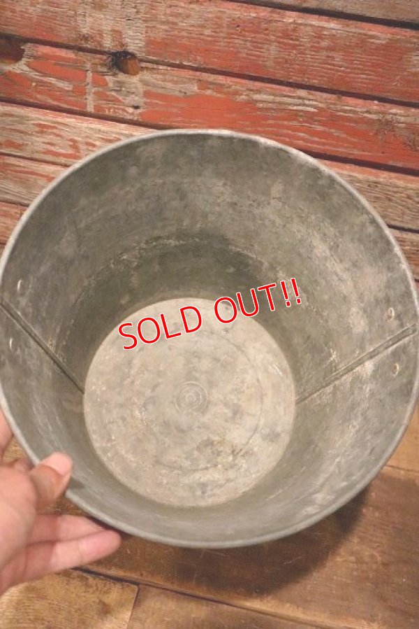 画像11: dp-230414-70 all / 1950's-1960's Laundry Detergent Galvanized Metal Bucket