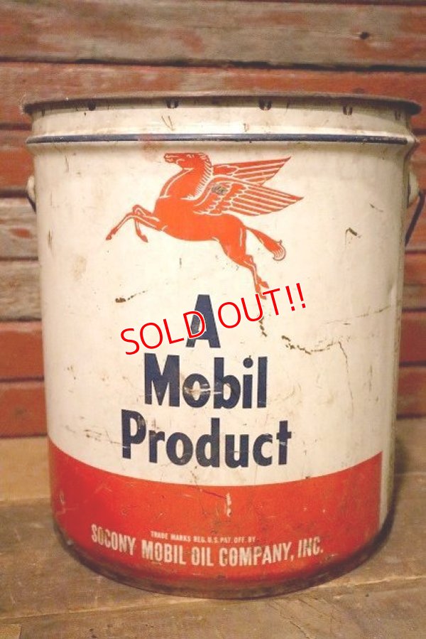 画像1: dp-230401-16 Mobil / 1950's 5 U.S. GALLONS OIL CAN