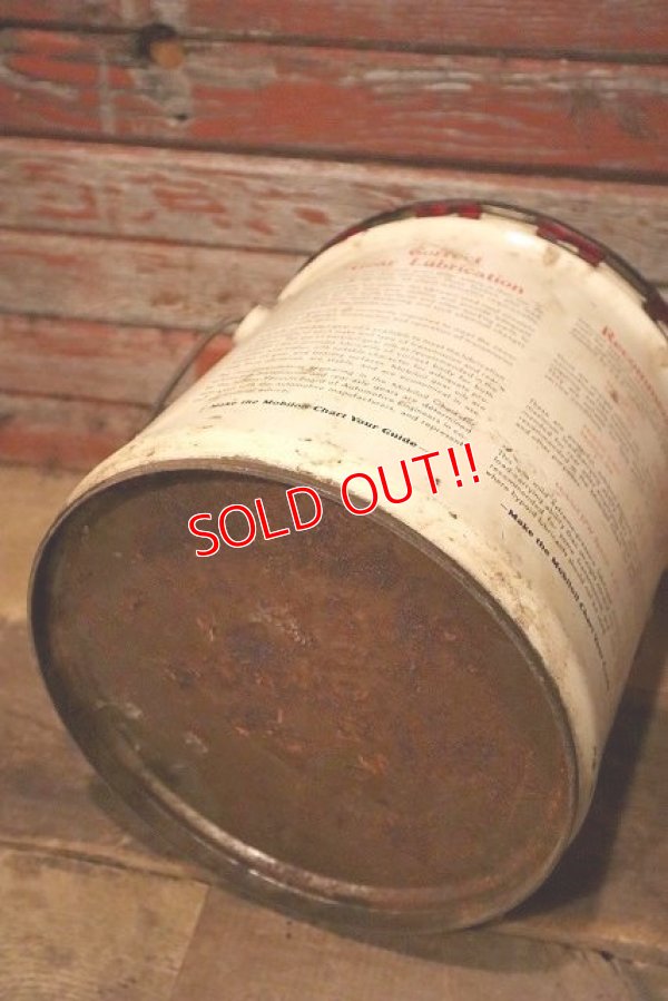 画像10: dp-230401-19 Mobiloil / 1940's-1950's 5 U.S. GALLONS OIL CAN