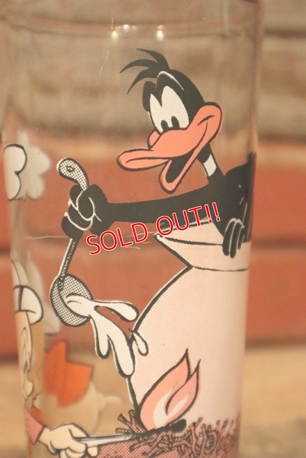 画像2: gs-210701-20 Daffy Duck & Porky Pig / PEPSI 1976 Collector Series Glass