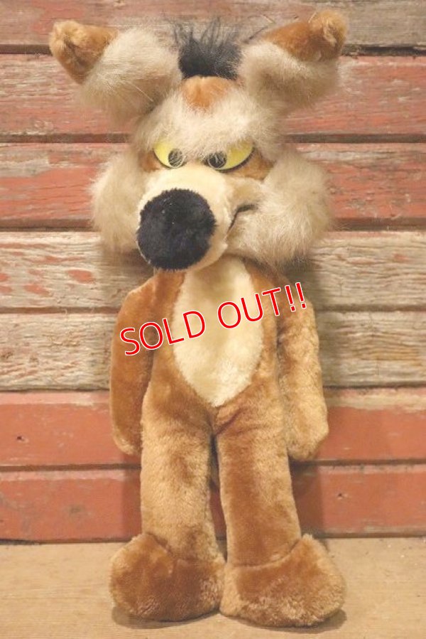 画像1: ct-230414-04 Wile E. Coyote / MIGHTY STAR 1987 Plush Doll
