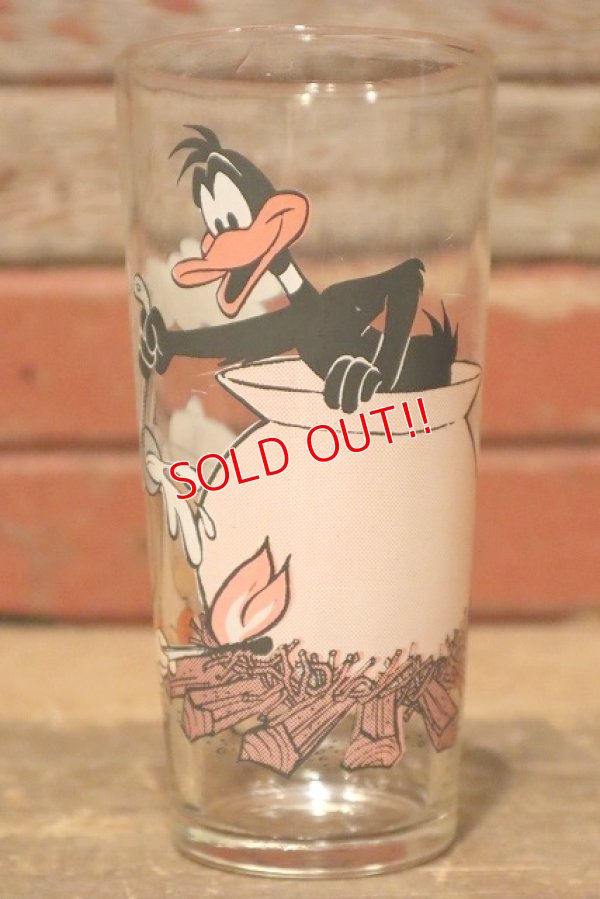 画像1: gs-210701-20 Daffy Duck & Porky Pig / PEPSI 1976 Collector Series Glass