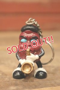 ct-201114-125 The California Raisins / 1988 PVC Keychain "Sax Player"