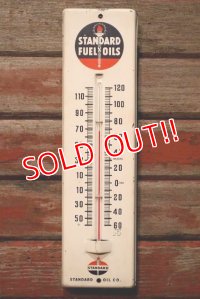 dp-230503-72 STANDARD FUEL OILS / 1950's Thermometer 