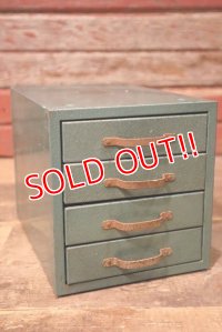 dp-230414-73 Vintage Metal Parts Box