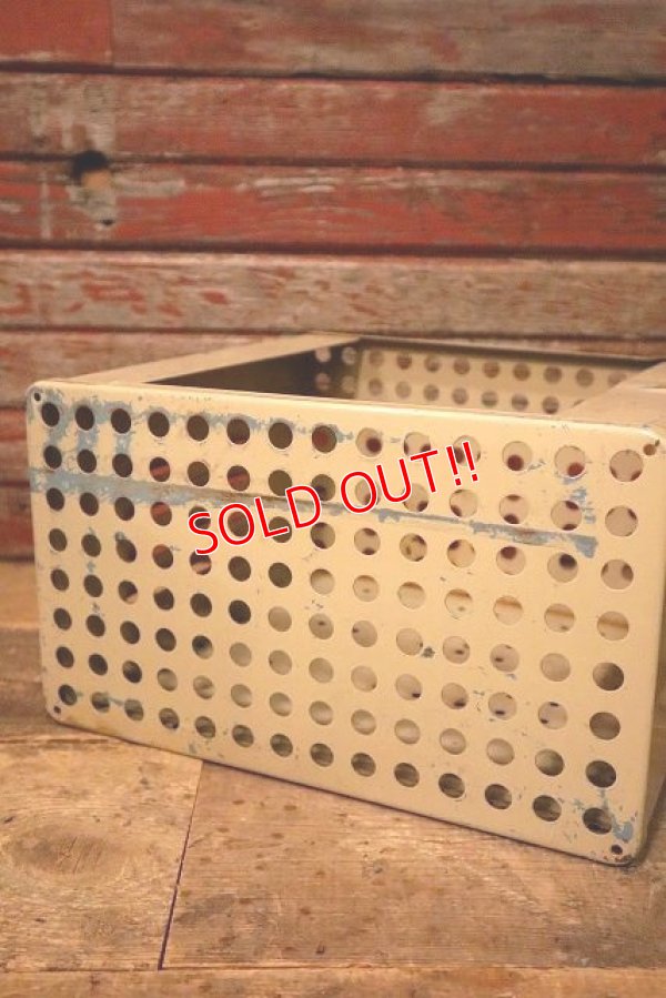画像4: dp-230401-46 LYON Vintage Metal Basket