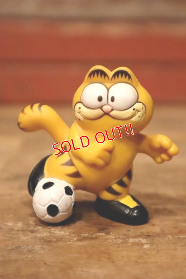 画像1: ct-230503-02 Garfield / 1980's PVC Figure "Soccer"