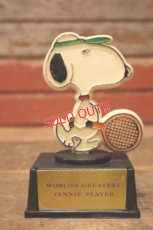 画像1: ct-230301-105 Snoopy / AVIVA 1970's Trophy " World's Greatest Tennis Player"