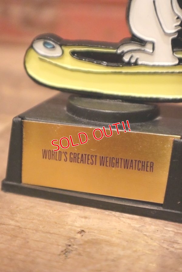 画像3: ct-230301-106 Snoopy / AVIVA 1970's Trophy "World Greatest Weight Watcher"