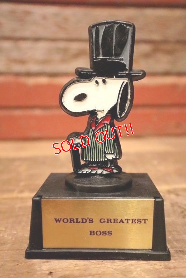 画像1: ct-230414-12 Snoopy / AVIVA 1970's Trophy "World"s Greatest Boss"