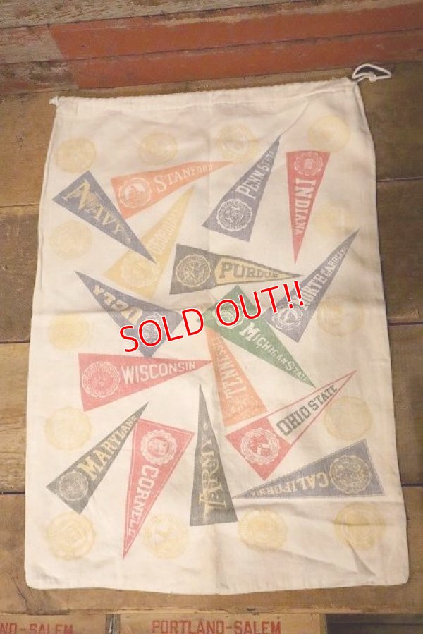 画像1: dp-230414-62 College Pennant Vintage Laundry Bag