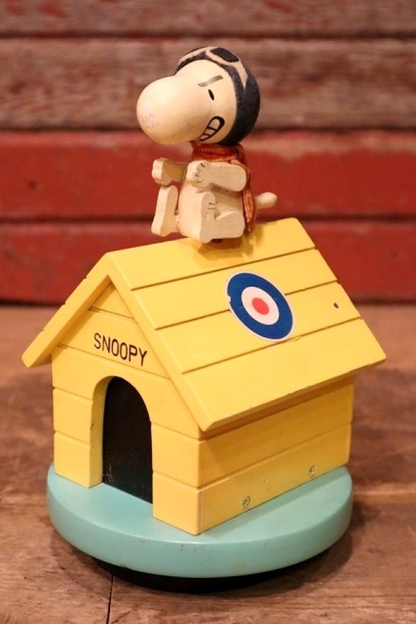 画像1: ct-230503-05 Snoopy / Schmid 1968 Flying Ace Musical Doghouse