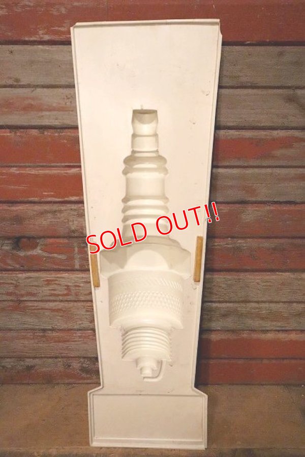 画像11: dp-230401-53 CHAMPION SPARK PLUGS / 1970's 3D Plastic Sign