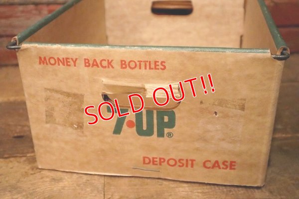 画像3: dp-230601-60 7up / 1960's-1970's Cardboard Deposit Case