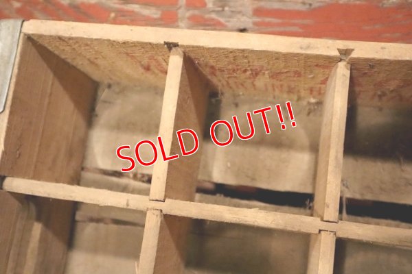 画像8: dp-230401-12 White Rock / Vintage Wood Box