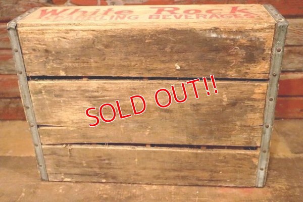 画像9: dp-230401-12 White Rock / Vintage Wood Box