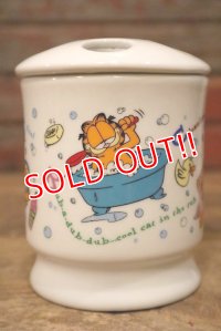 ct-230503-02 Garfield / 1990's Ceramic Toothbrush Holder