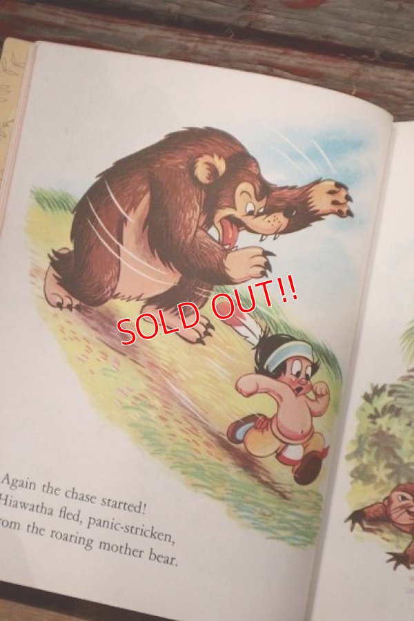 画像5: ct-221101-71 Walt Disney's HIAWATHA / 1953 A LITTLE GOLDEN BOOK
