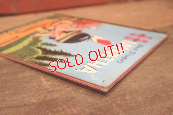 画像9: ct-221101-71 Walt Disney's HIAWATHA / 1953 A LITTLE GOLDEN BOOK