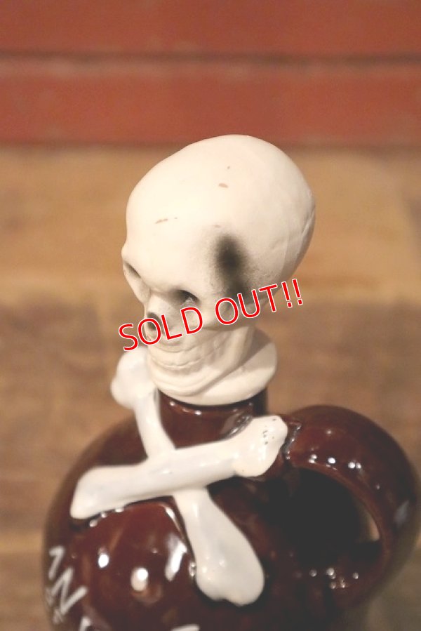 画像7: dp-230724-05 1950's-1960's Skull Decanter Bottle