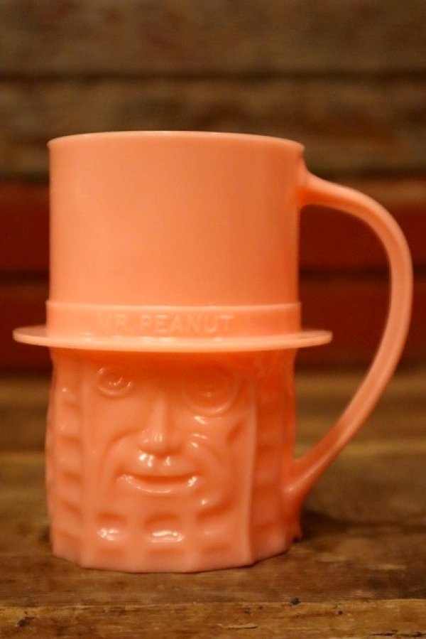画像1: ct-230809-11 PLANTERS / MR.PEANUT 1950's Plastic Mug (Pink)