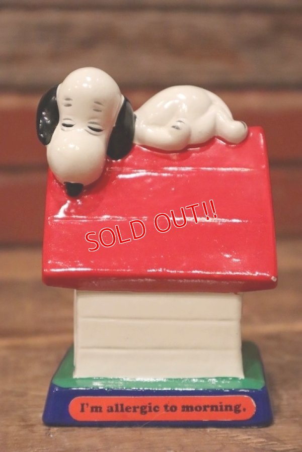 画像1: ct-230801-05 Snoopy / Determined 1970's Stand Figure "I'm allergic to morning."