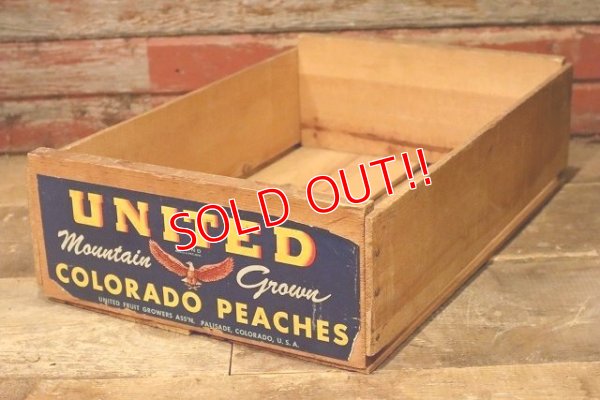 画像1: dp-210601-04 UNITED COLORADO PEACHES / Vintage Wood Box