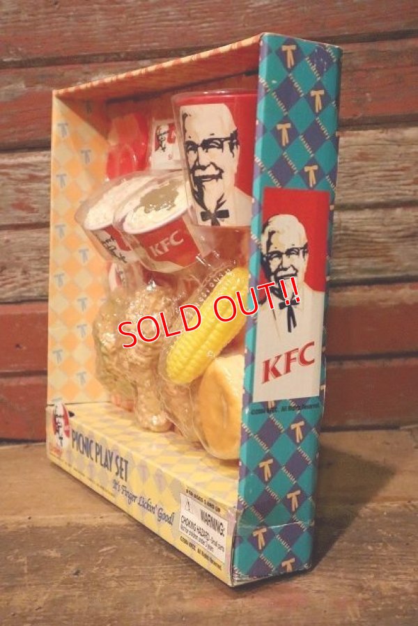 画像6: dp-230809-31 KFC / 2004 Picnic Play Set