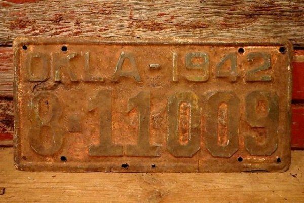 画像1: dp-230601-21 License Plate 1942 OKLAHOMA "8-11009"