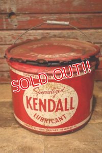 dp-230901-118 KENDALL / 1960's 25 POUNDS LUBRICANT CAN