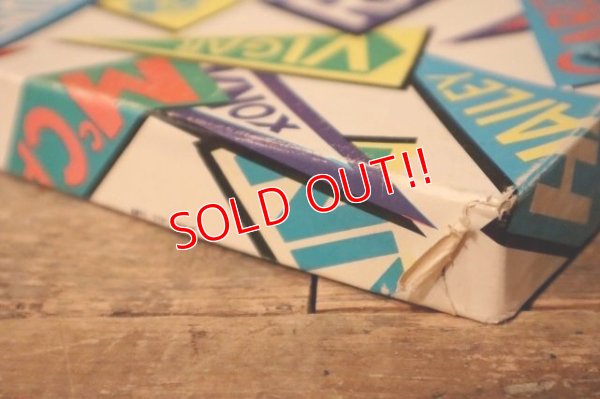 画像5: dp-231001-01 College Pennant Paper Box