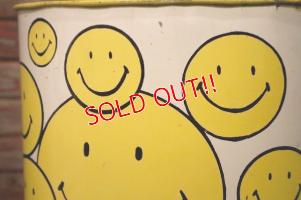 画像4: dp-231001-57 Smiley Face / CHEINCO 1970's Trash Box