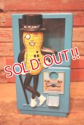 ct-231001-36 PLANTERS / MR.PEANUT 1970's tarco Vending Machine