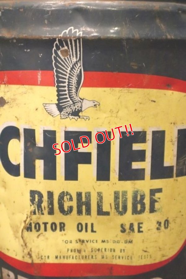 画像2: dp-231101-10 RICHFIELD / 1950's-1960's RICHLUBE MOTOR OIL U.S. FIVE GALLONS CAN