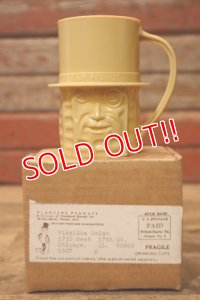 ct-231211-08 PLANTERS / MR.PEANUT 1950's Plastic Mug (Light Brown)