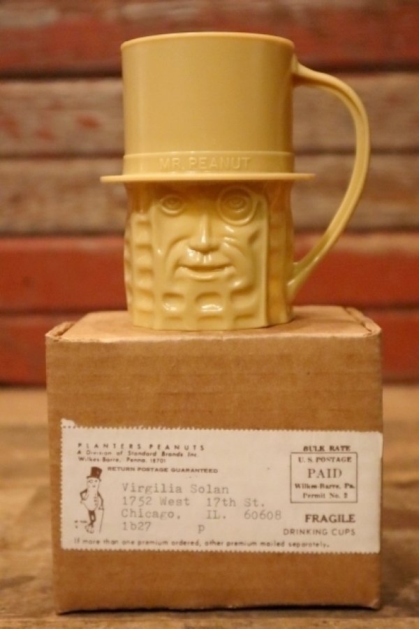 画像1: ct-231211-08 PLANTERS / MR.PEANUT 1950's Plastic Mug (Light Brown)
