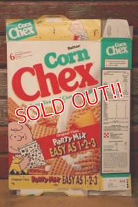 ct-231101-21 PEANUTS / Chex 1990's Cereal Box
