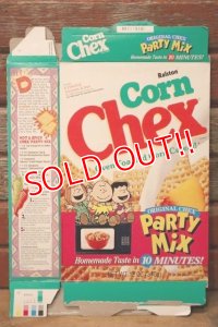 ct-231101-21 PEANUTS / Chex 1990's Cereal Box (H)
