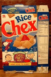 ct-231101-21 PEANUTS / Chex 1990's Cereal Box (G)
