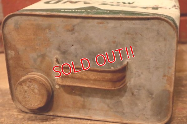 画像9: dp-231012-77 DEMAND MOTOR OIL / TWO U.S.GALLONS CAN