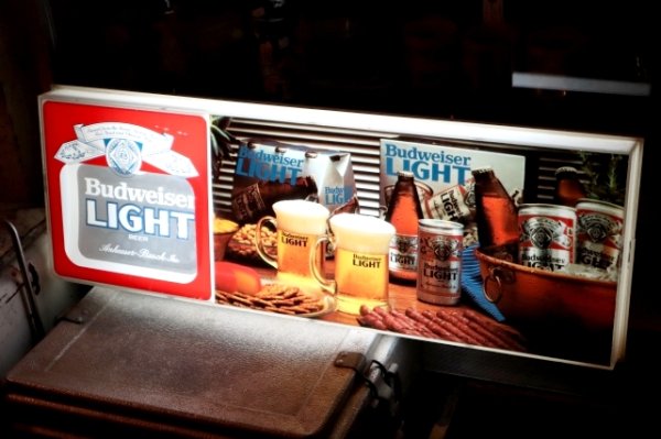 画像1: dp-230901-148 Budweiser LIGHT / 1979 Lighted Sign