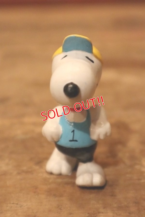 画像2: ct-231101-45 Snoopy / Schleich PVC Figure "Jogger"