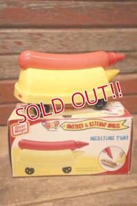 dp-231211-04 OSCAR MAYER / Bradshaw 1990's MUSTARD & KETCHUP MOBILE