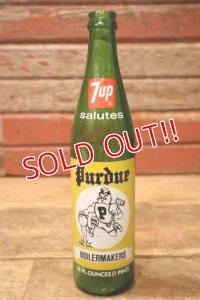 dp-240101-56 7up / Purdue BOILERMAKERS 1970's Bottle
